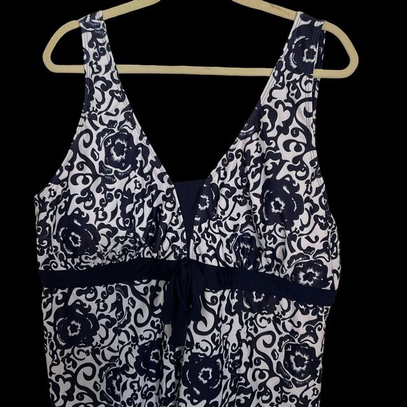 Navy/White Floral Print Swim Dress w/ Boy Shorts - Picture 3 of 4